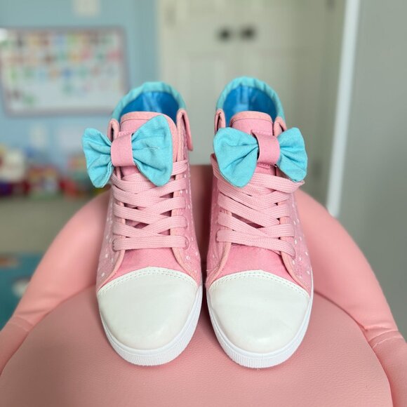 Kawaii Pastel Pink and Blue Bow Sneakers - Picture 6 of 10